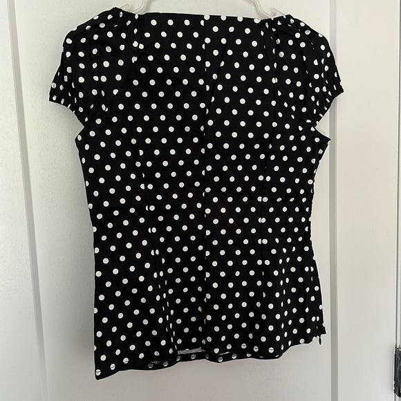 NWT Elesol top! - Picture 3 of 4